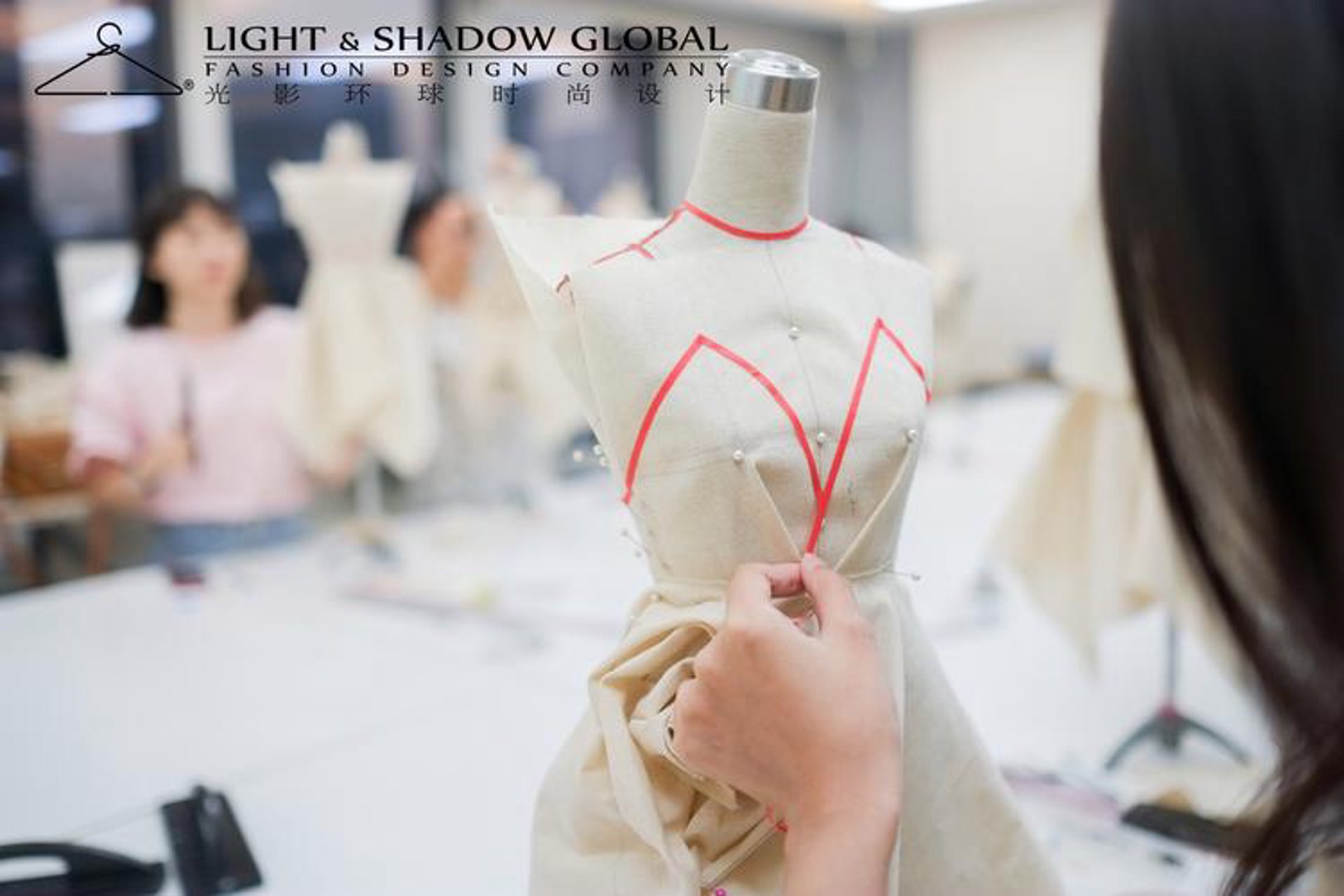 静喜服装设计